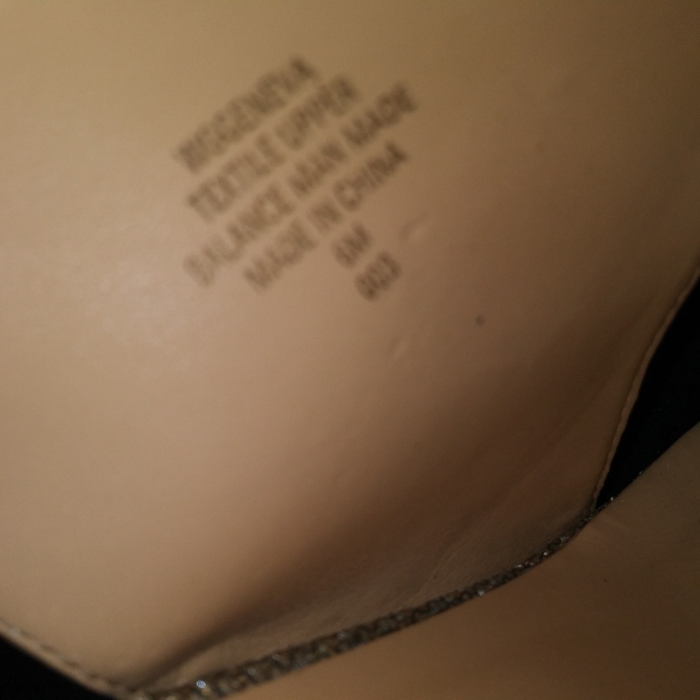 GUESS Heels - Picture 5 of 5